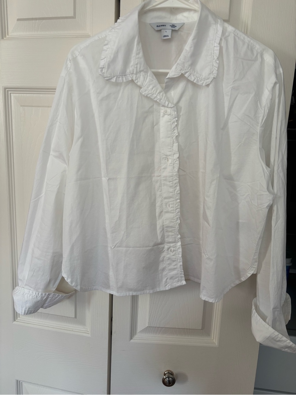 NWT Old Navy Ruffle-Trim White Button-Down Shirt